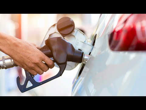 Oil prices could become a little disjointed... Analyst says &#039;gas prices will continue to rise&#039;